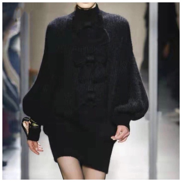 Dresses & Skirts - 🍂 The Emila Cashmere Bow Dress